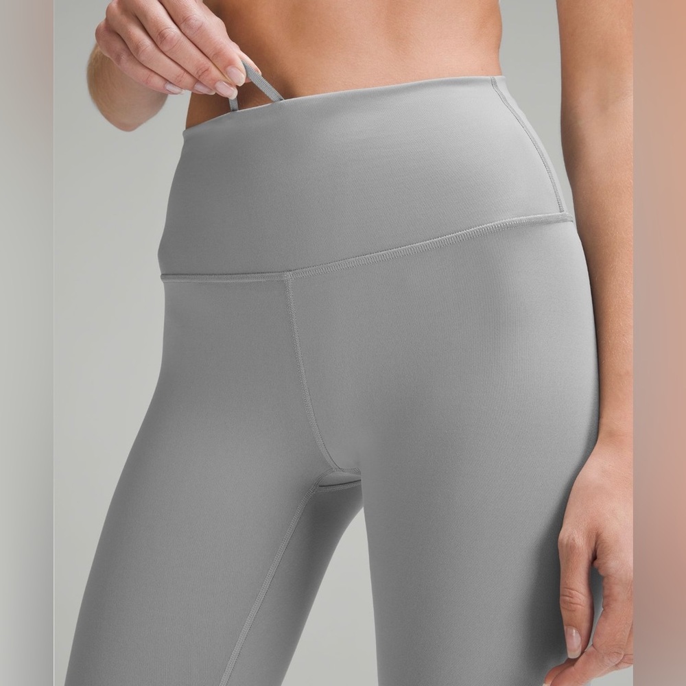 Lululemon Wunder Train High Rise 25” - Picture 4 of 14